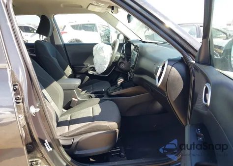 2021 Kia Soul S z USA, uszkodzony, nr VIN KNDJ23AU8M7768436